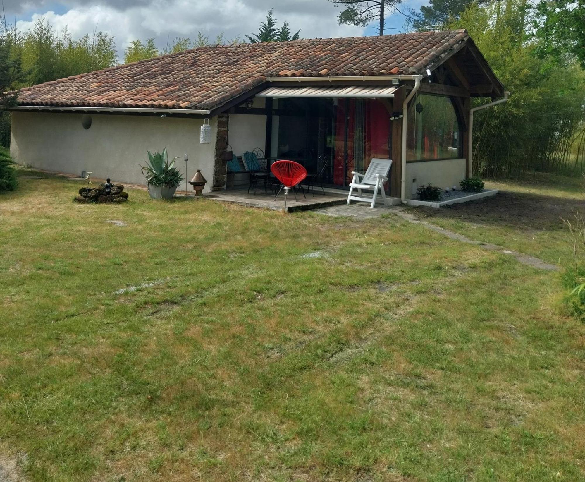 Pissos Maison Confortable Avec Terrasse En Bois Au Calme Sans Vis A Vis , 2 Chambres, Sur Un Parc De 4000M2 Arbore Et Clos מראה חיצוני תמונה